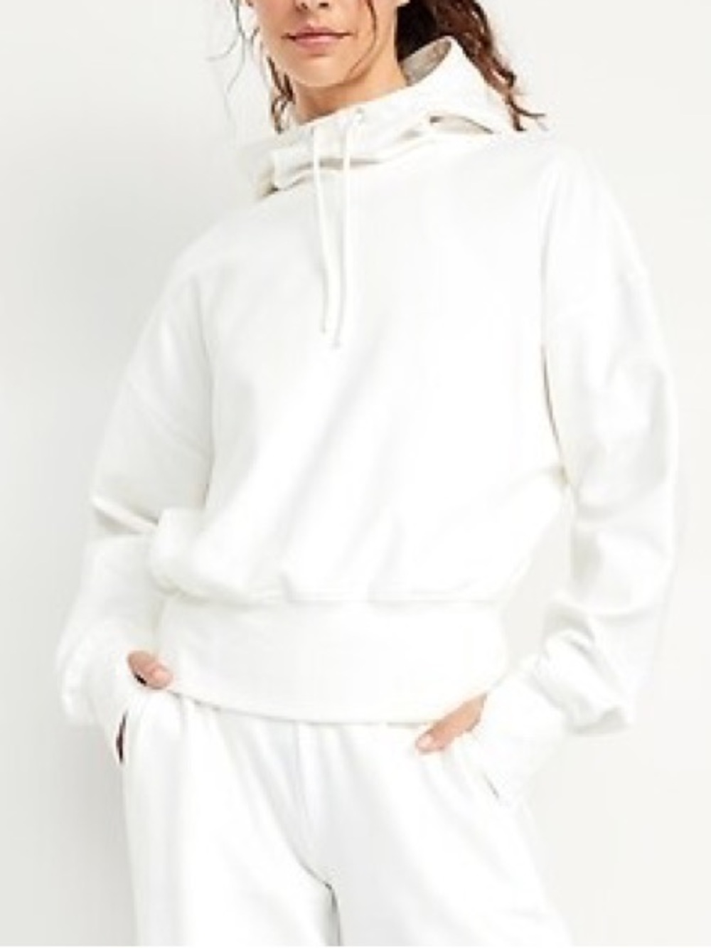 NWT! Old Navy White Dynamic Fleece Hoodie - Size Medium 🪝